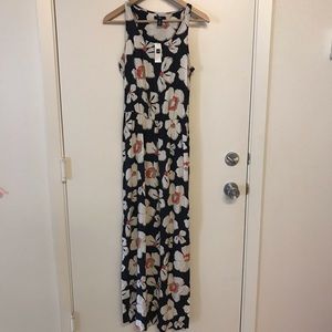 NWT GAP Maxi Dress Floral Black Gray Off White Red